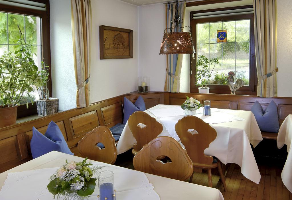 לוראך Restaurant-Hotel Maien מראה חיצוני תמונה